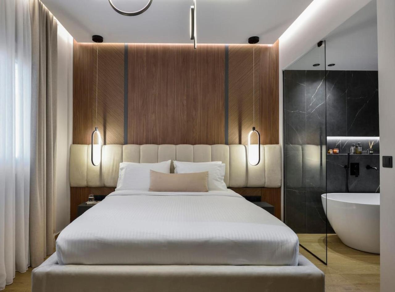 Aristotelian Virtues - Evlaveia Appartement Thessaloniki