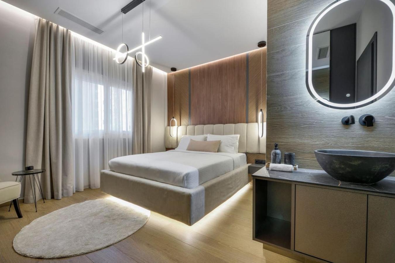 Aristotelian Virtues - Evlaveia Appartement Thessaloniki